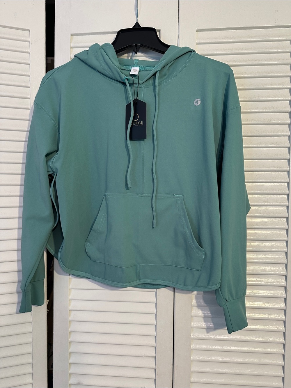 Avenge athletic hoodie open back split hem medium